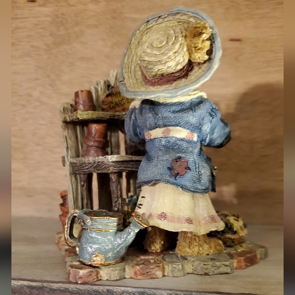 Boyd's The Bearstone Collection Resin - Picture 5 of 6